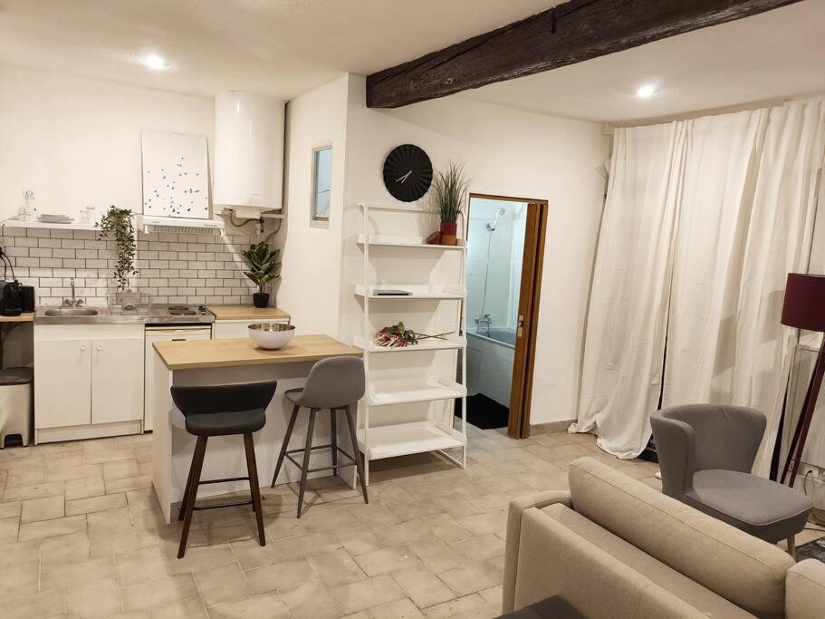 Bordeaux : Grand Studio Cosy Avec Cour Privative Zewnętrze zdjęcie